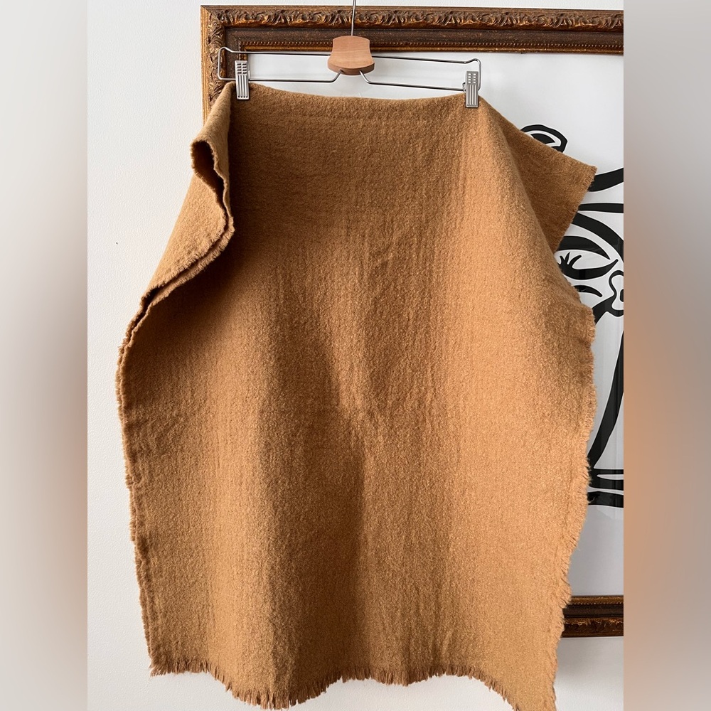 Auxiliary wool shawl